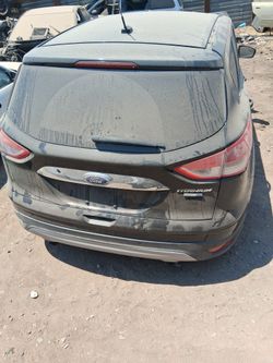 Ford Escape Parts Partout