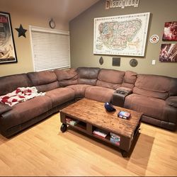 Free Sectional
