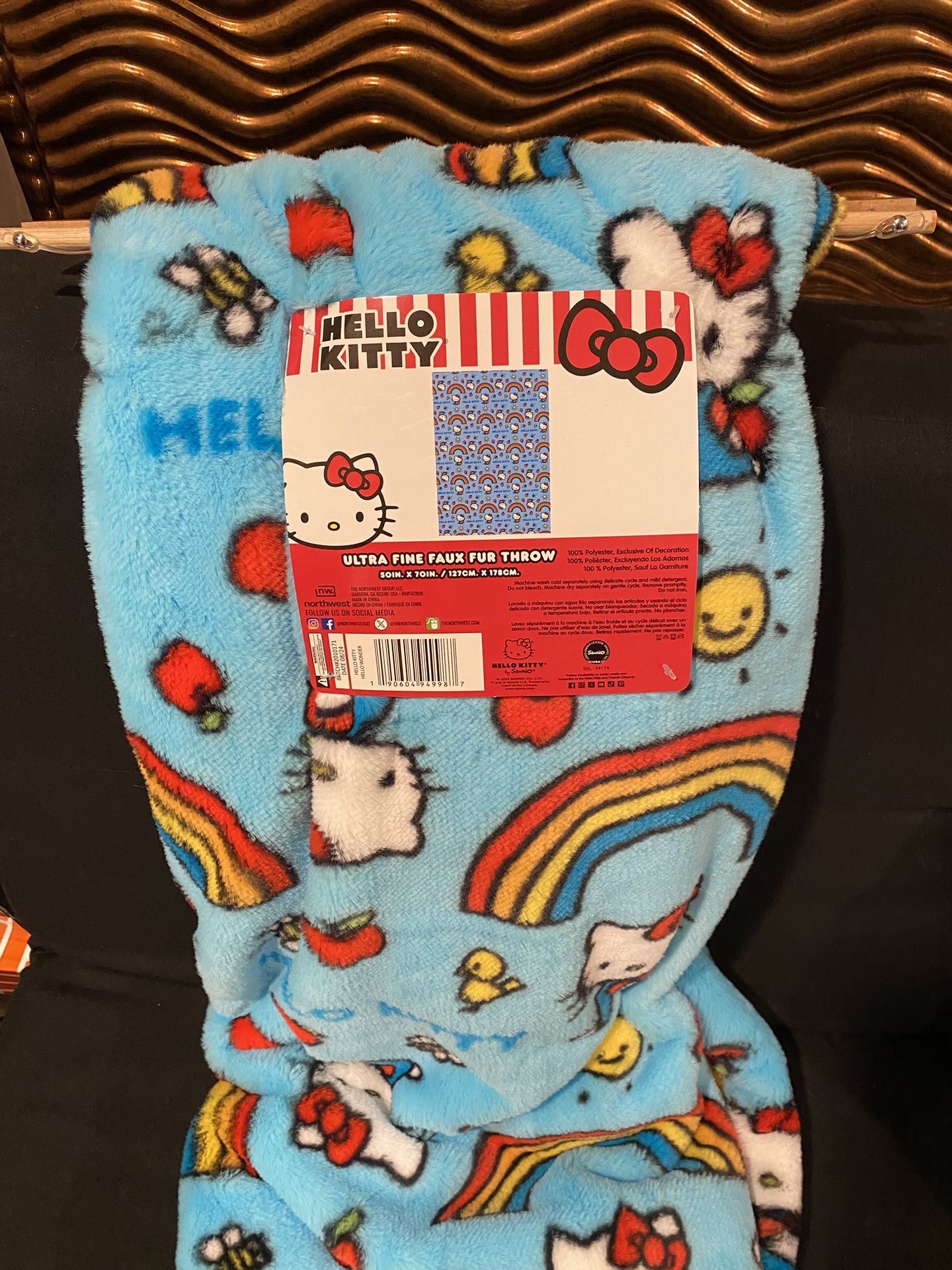 Hello kitty Throw Blanket