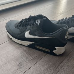 Men’s Nike Air Max 90