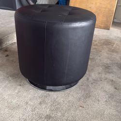 Black Rotating Ottoman