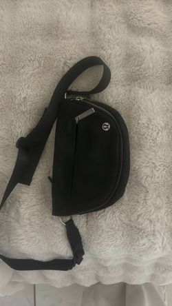 lulu lemon fanny pack