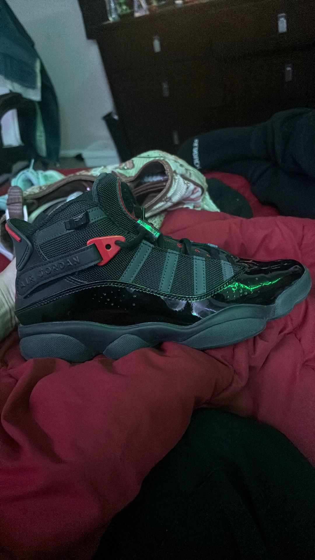 Black and Red Air jordans size 8