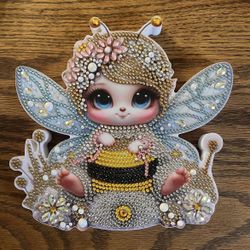 Freestanding 7” Diamond Art Painting, Stand Up Table/Desk Top Ornament, Single Sided Crystal Rhinestone Decor, Cute Baby Bee 🐝 Design with Flowers 