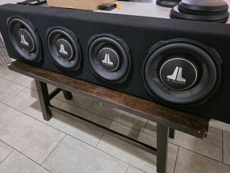 ** Like New Mint Condition ** JL Audio Shallow Slim Subwoofers w/ Dodge Mega Cab Box