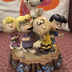 Jim shore peanuts gang figure