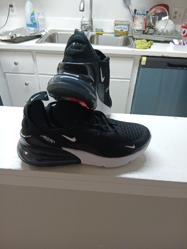 Nike Air27C 