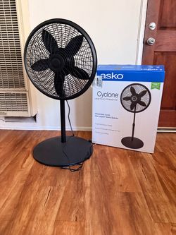 Lasko Adjustable Pedestal Fan - 18”