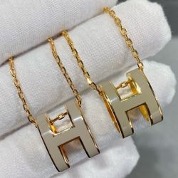 Letter Decoration Metal Necklace Women's