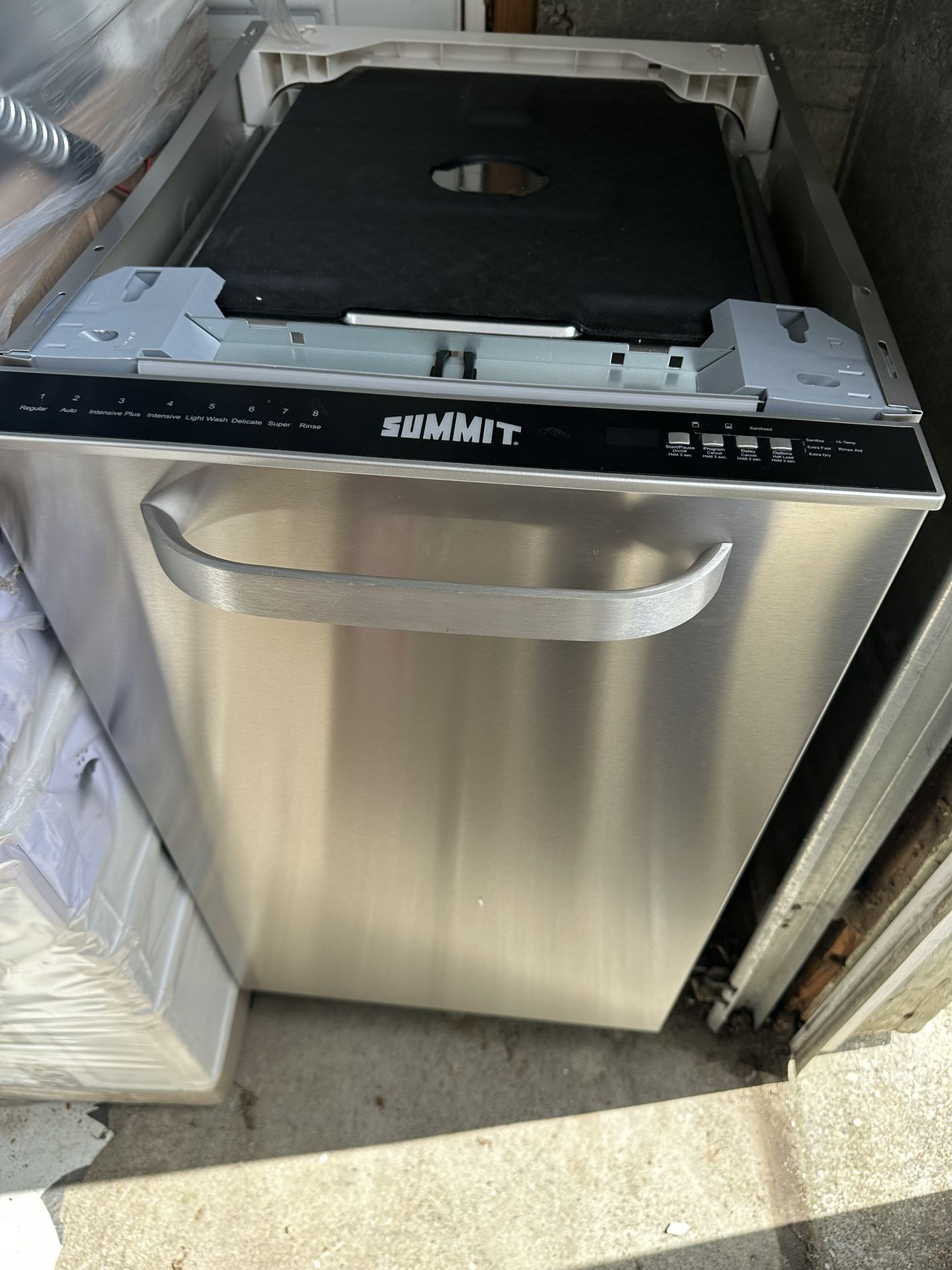 18” Summit Dishwasher