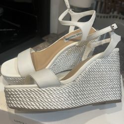 STEVE MADDEN WHITE WEDGES 5.5