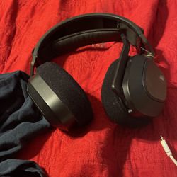 Crosair Headphones