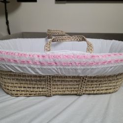 Infant Girl Bassinet Excellent Condition 