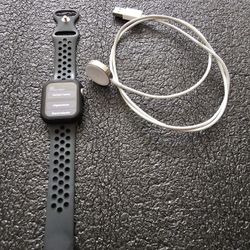 Obo/Trades: Apple Watch 2 SE (40mm)