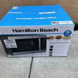 New Hamilton Beach Microwave 