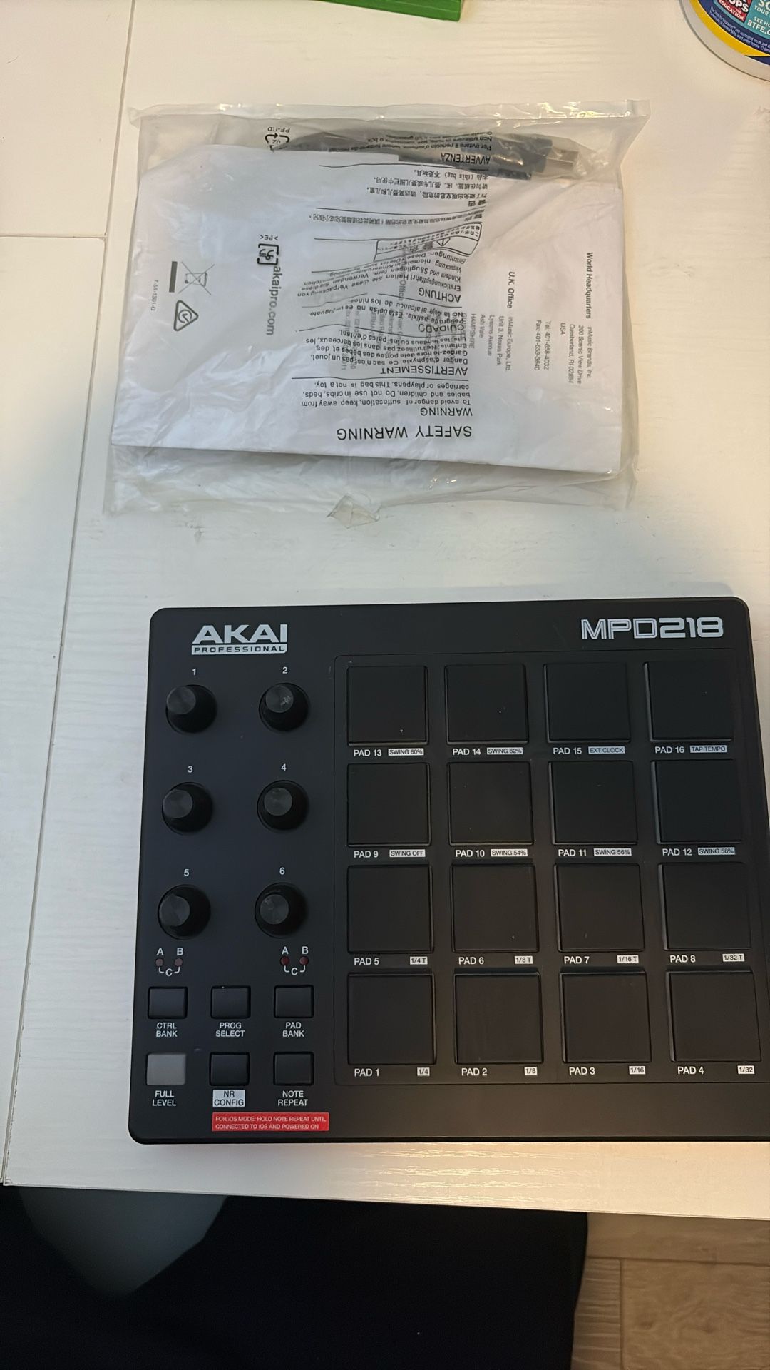 AKAI MPD218