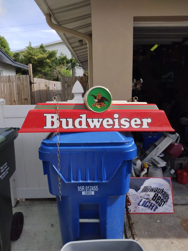 Budweiser Pool Table Light