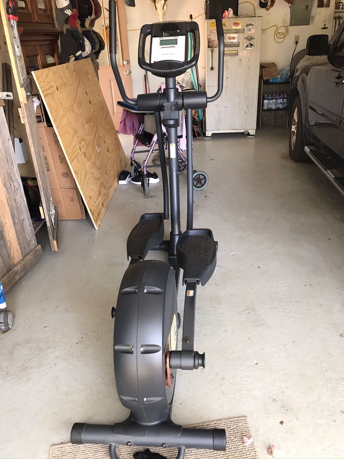 NordicTrack Elliptical plug and play mp3