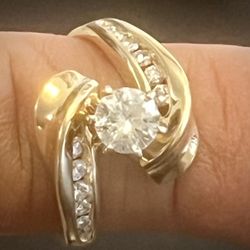 14K Gold And Diamonds Wedding Ring 