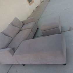 Beautiful Grey HONBAY Sectional Couch -BEST OFFER!!!!!