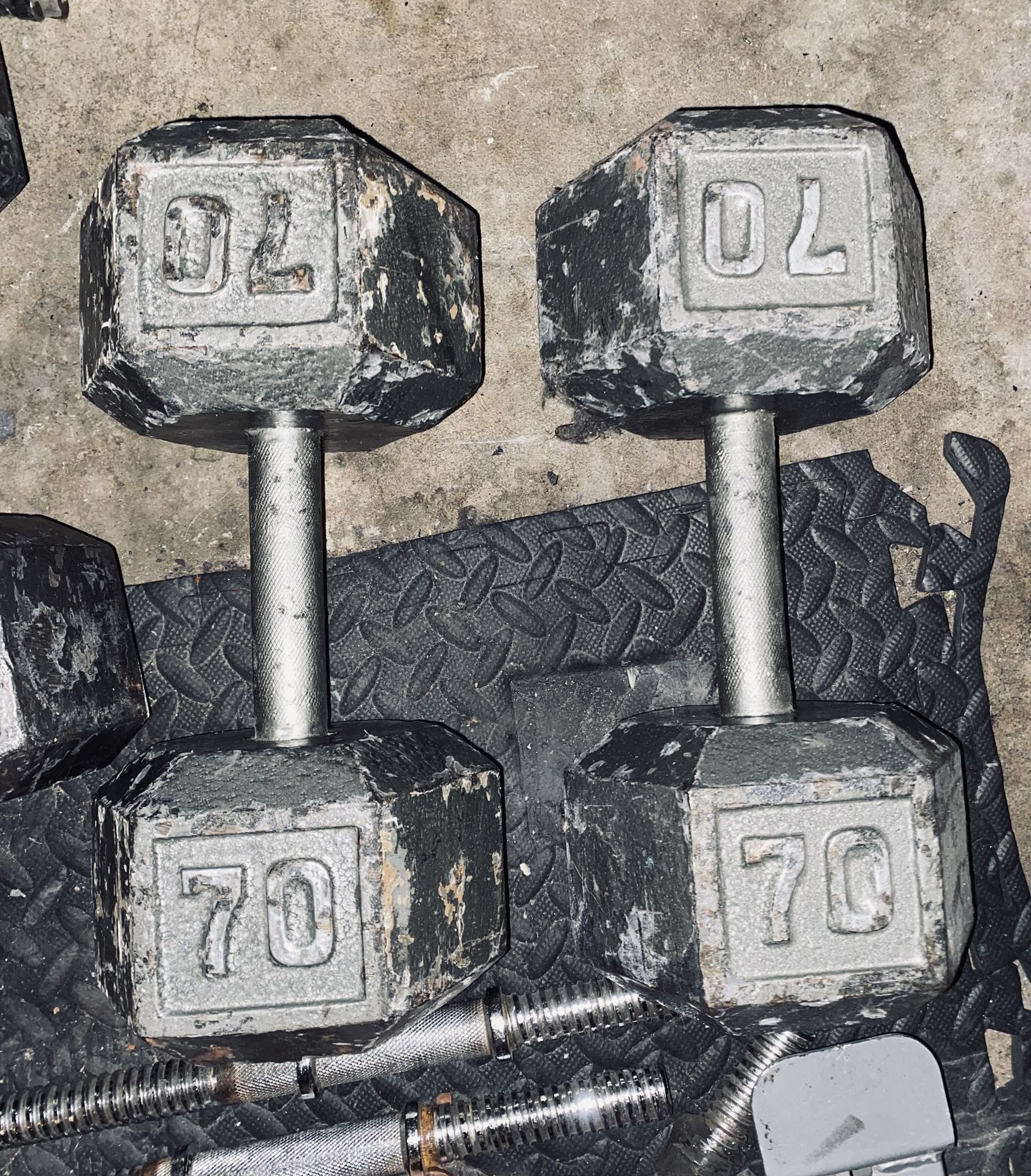 🔥 Heavy Dumbbells – 70 lb Pair – $245