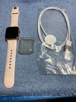 Rose Gold 10 Series 42mm Apple Watch