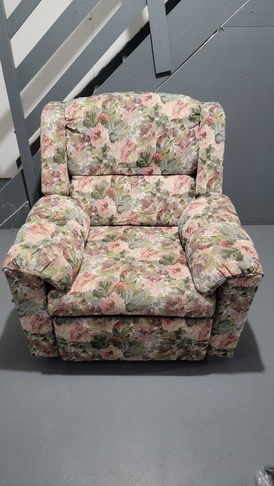 Rocking Recliner - Vintage 