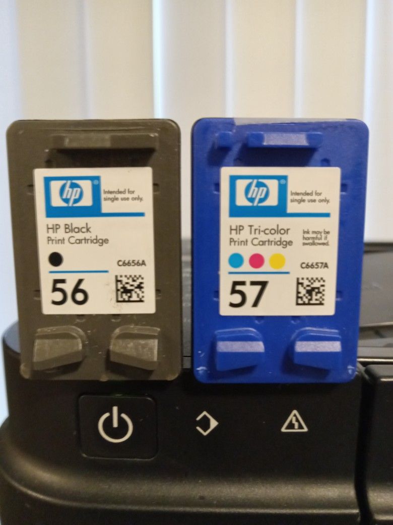 ORIGINAL. NOT RE-MANUFACTURED HP 56 & 57 COMBO BLACK AND WHITE PLUS TRICOLOR INK CARTRIDGE SET