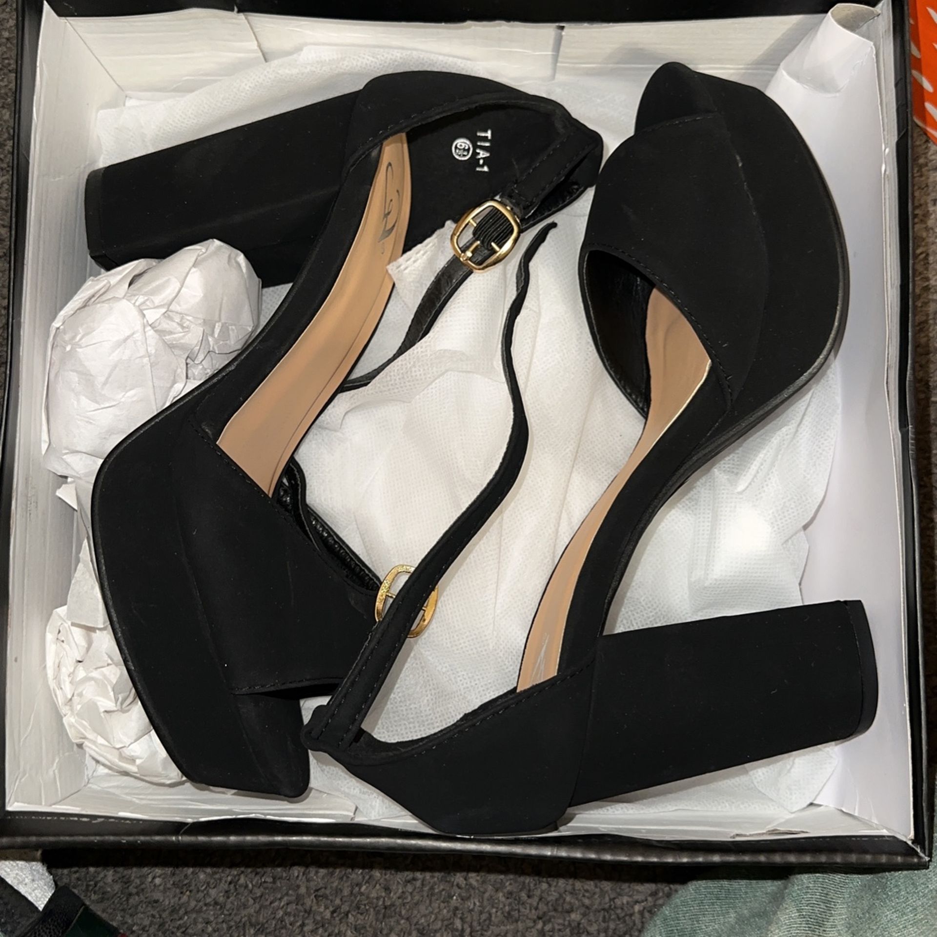 Windsor Black Heels