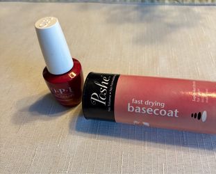 New O-I-P gel nail polish candied Kingdom color and Poshe fast drying base coat