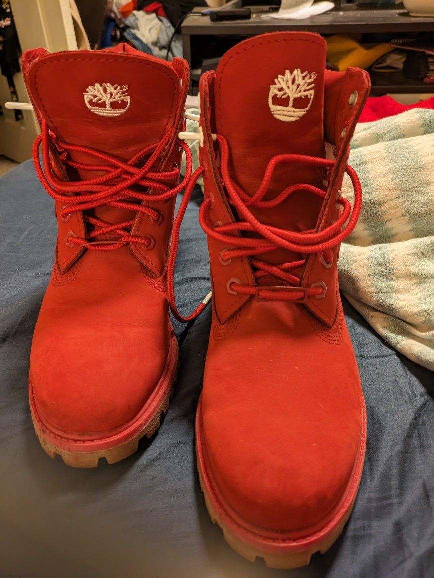 Red Timberlands Like New! US Mens size 8/Womens Size 10