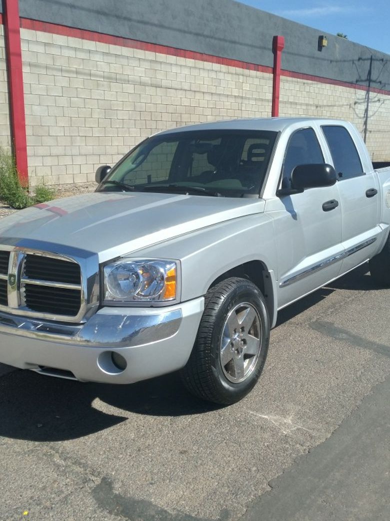 2005 Dodge Dakota