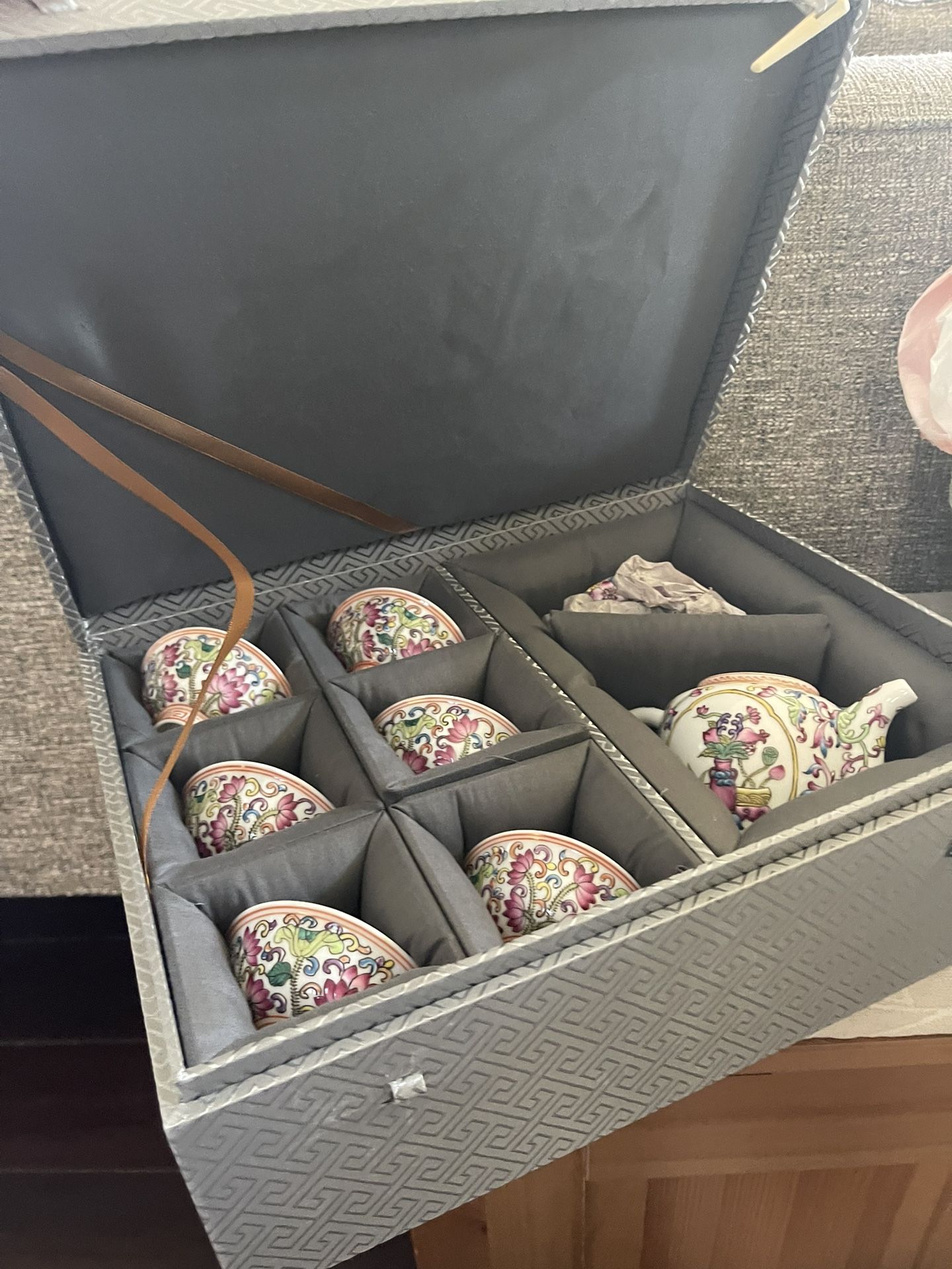 Chinese Tea Cup Set