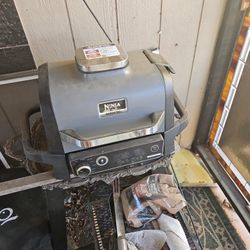 Ninja BBQ Elec.  Auto Matic Cooking
