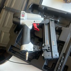 Porter Cable Brad Nailer BN200C