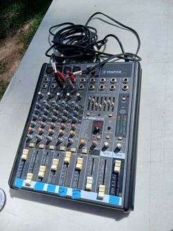 ** MACKIE PROFX8 MIXER