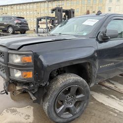 2015 Chevrolet Silverado 1500 Part Out