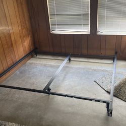 Queen Size Metal Bed Frame 