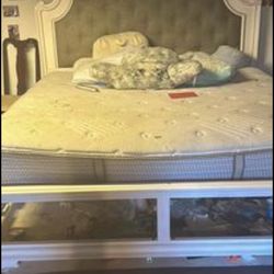 King Size Bed Frame Vintage 