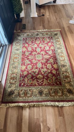 Wool rug - 4x6