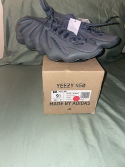 Brand new Yeezy 450 – Size 9.5 🔥