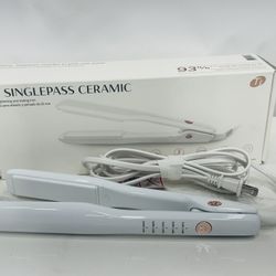 T3 Singlepass Ceramic 1” Straightening and Styling Iron New 