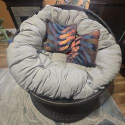 Papasan Chair On Swivel Pad