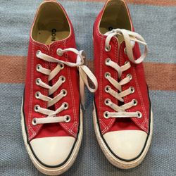 Converse Red Low Men’s 7 / Women’s 9