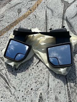Pair of New Ford F-150 Mirrors (2015-2020)