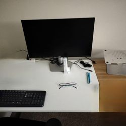 Dell 24" FHD Monitor and Laptop stand 