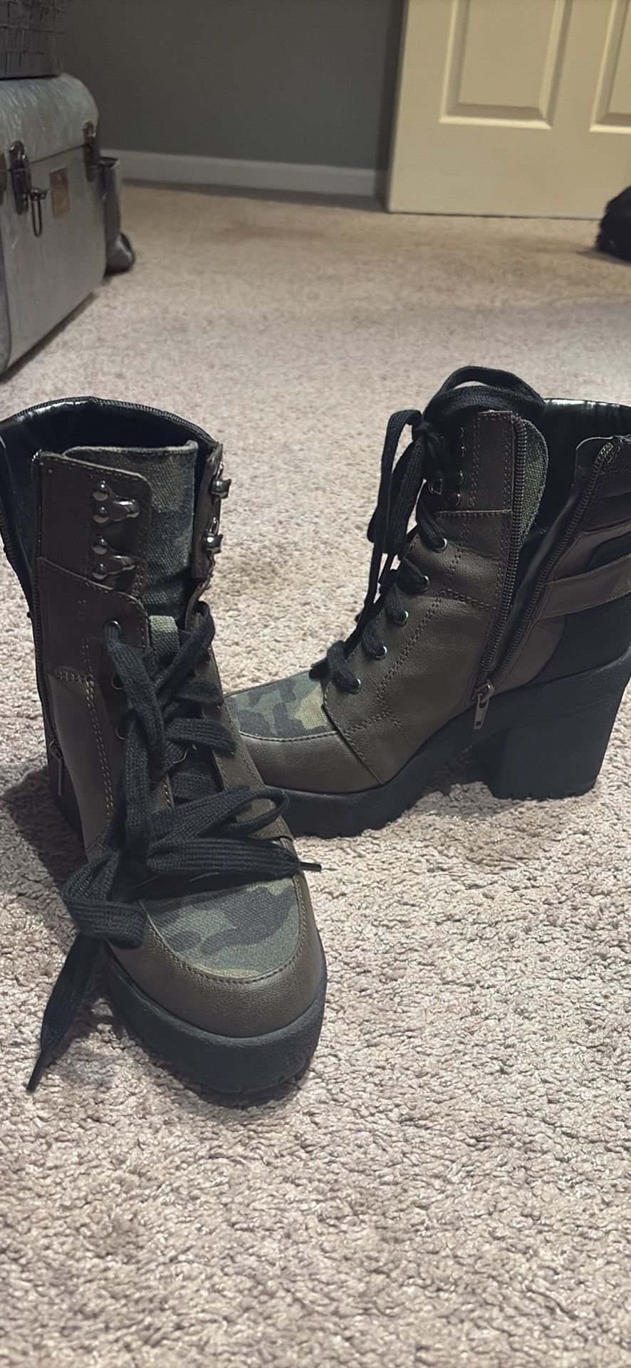 Women’s Camo Army Boots