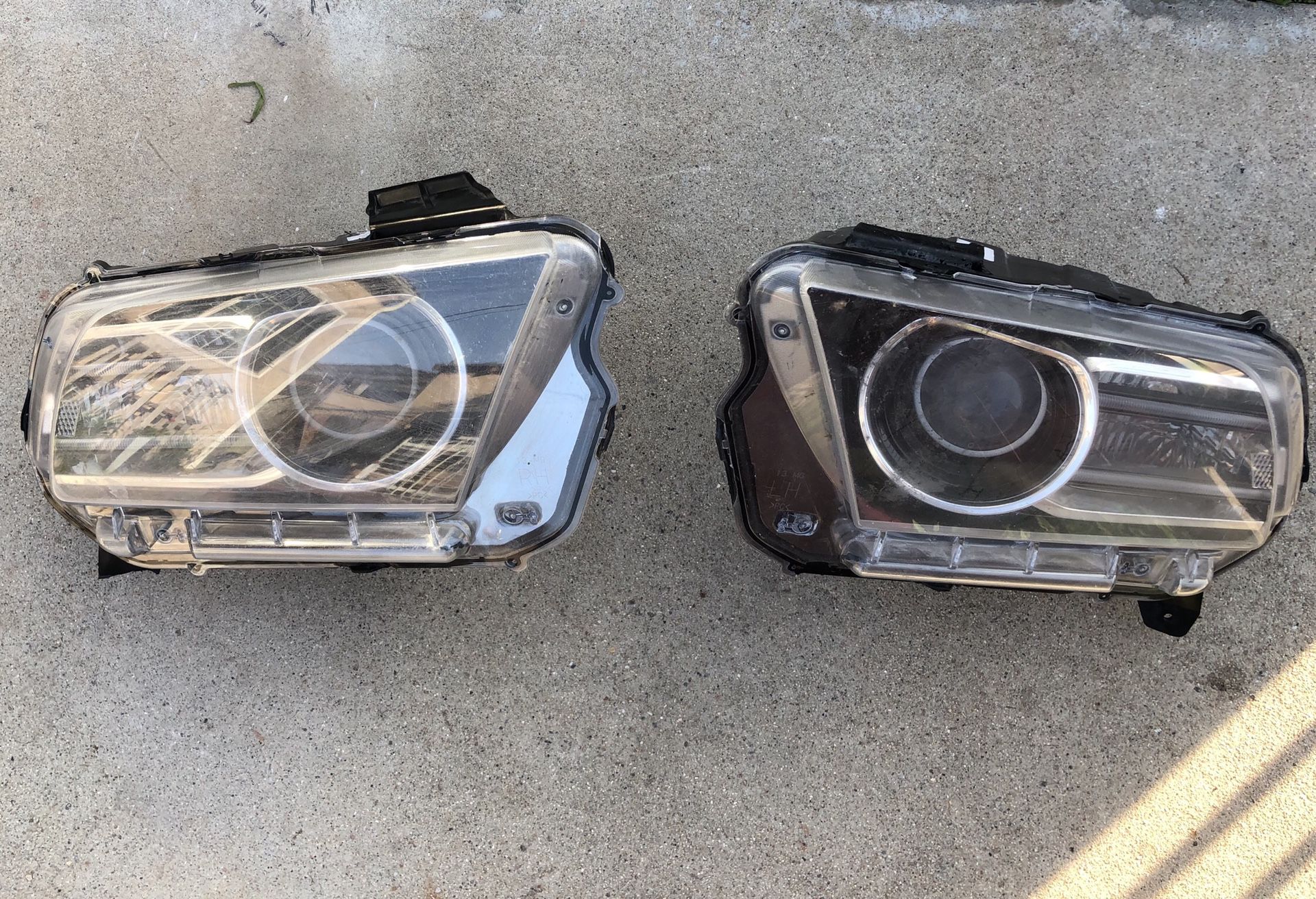 2013 2014 Ford Mustang Headlights HID / Xenon OEM