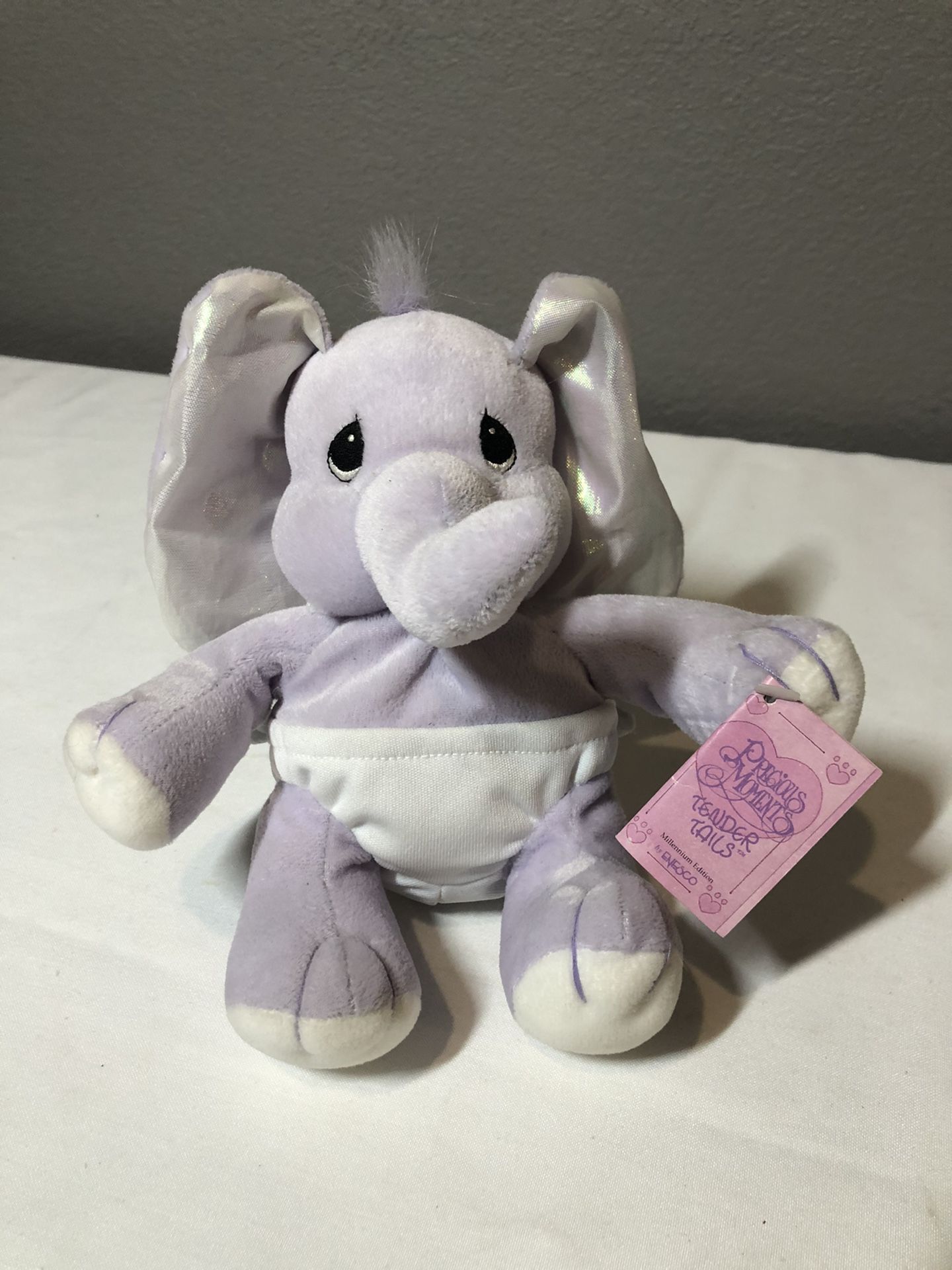 2000 Precious Moments Elephant