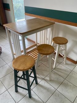 Kitchen table